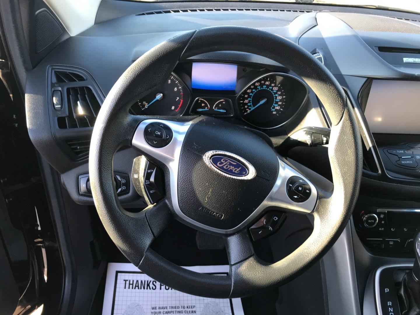 2013 Black /Black Ford Escape SE (1FMCU9G93DU) with an 2.0 V4 engine, Automatic transmission, located at 577 Chester Pike, Prospect Park, PA, 19076, (610) 237-1015, 39.886154, -75.302338 - Photo#12